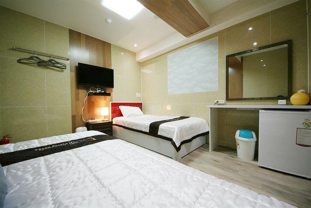 Guesthouse Myeongdong 2 Seul Esterno foto