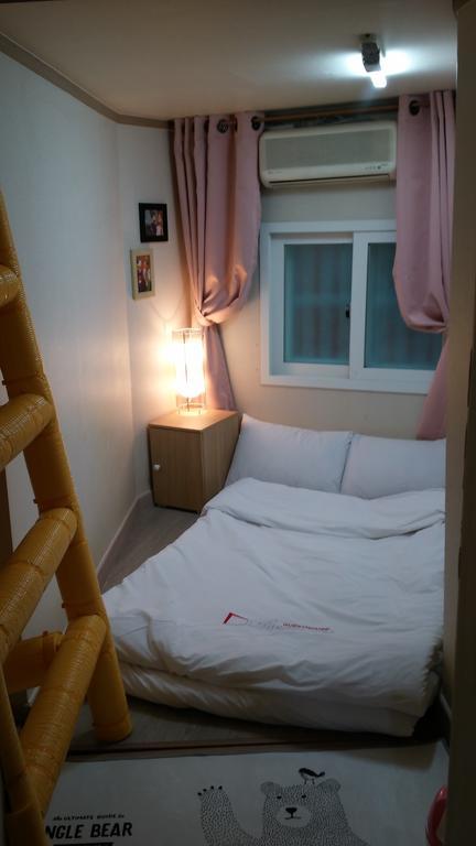 Guesthouse Myeongdong 2 Seul Esterno foto
