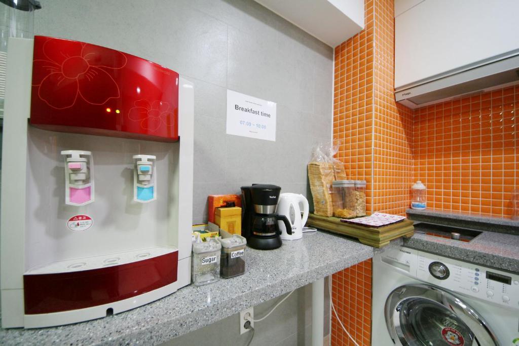 Guesthouse Myeongdong 2 Seul Esterno foto